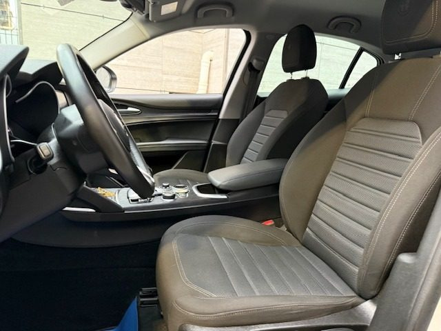 ALFA ROMEO Stelvio usata, con Portellone posteriore elettrico