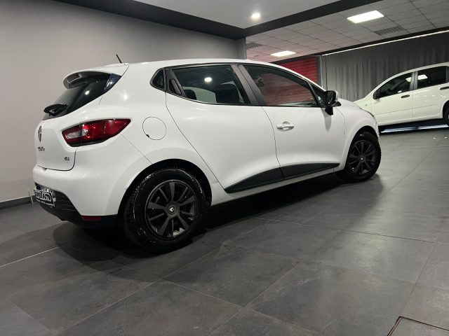 RENAULT Clio usata, con Airbag laterali