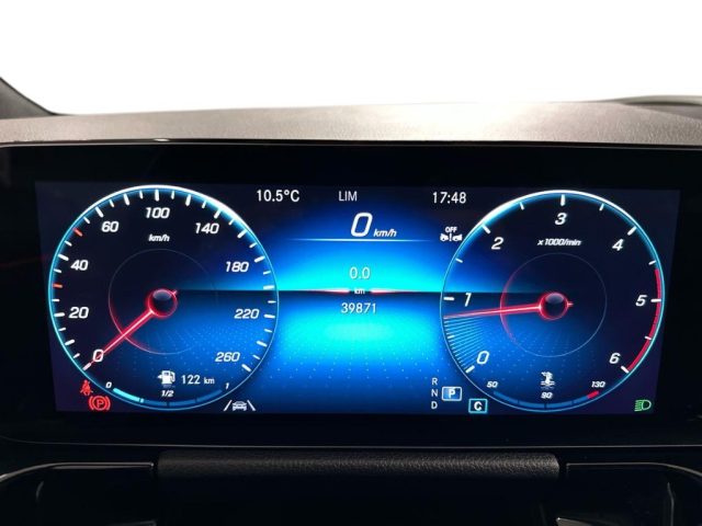 MERCEDES-BENZ GLA 200 usata, con ESP