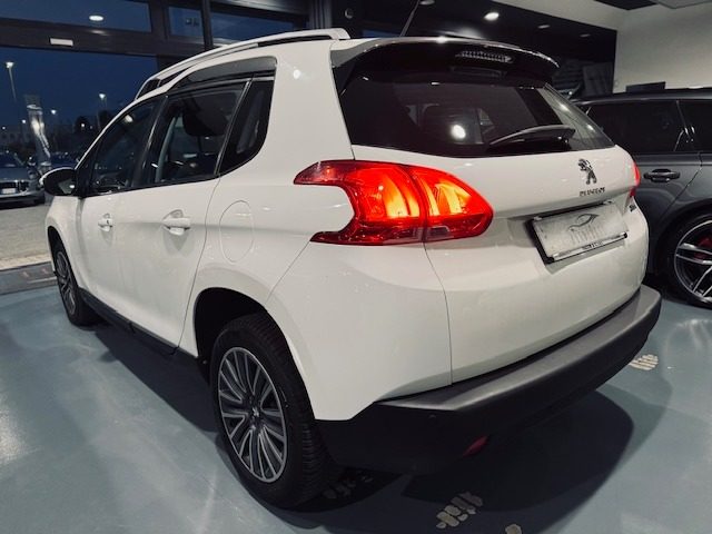 PEUGEOT 2008 usata, con Chiusura centralizzata
