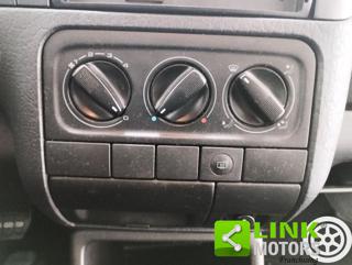 VOLKSWAGEN Golf usata 17