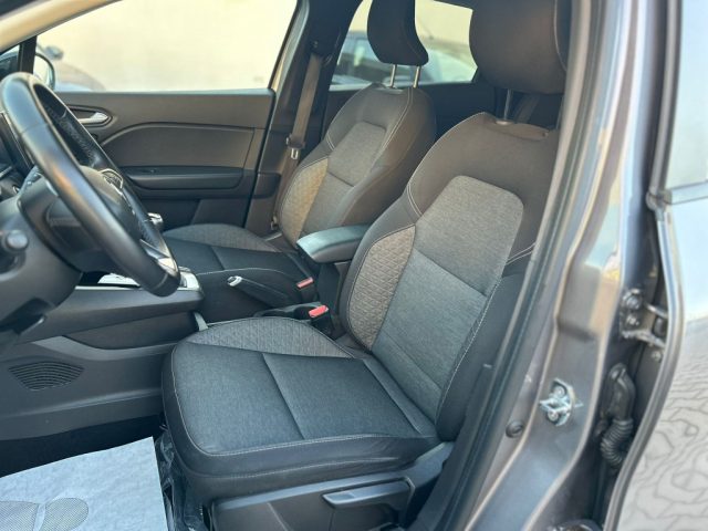 RENAULT Captur usata, con Sistema di navigazione