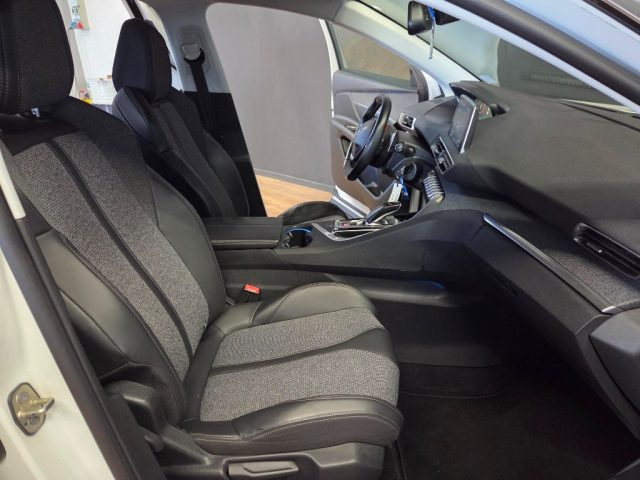 PEUGEOT 3008 usata, con Specchietti laterali elettrici