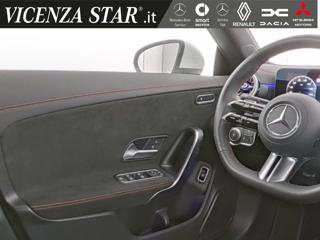 MERCEDES-BENZ CLA 200 usata, con Controllo automatico clima