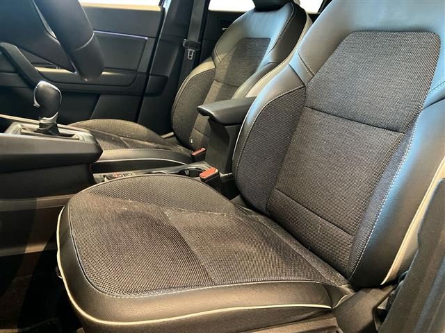 RENAULT Captur usata 8