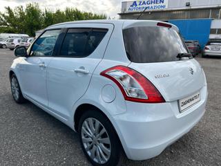 SUZUKI Swift usata, con Autoradio