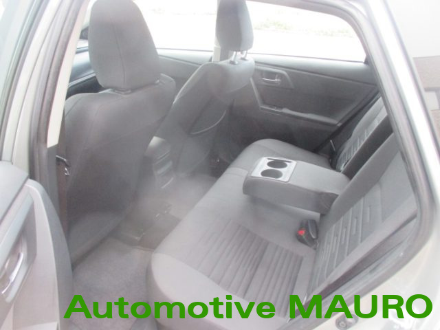 TOYOTA Auris usata 18