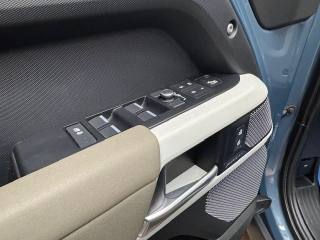 LAND ROVER Defender usata, con Controllo trazione