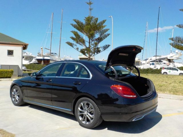 MERCEDES-BENZ C 220 usata, con Fendinebbia