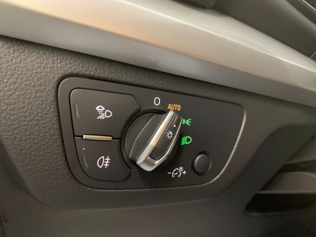 AUDI Q5 usata, con Sensori di parcheggio posteriori