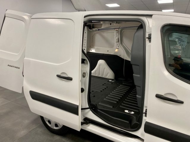 PEUGEOT Partner usata, con Sistema di navigazione