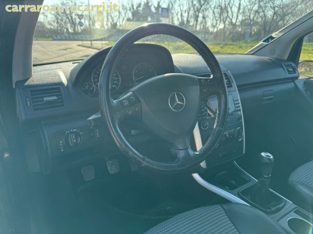MERCEDES-BENZ A 150 usata, con Vivavoce