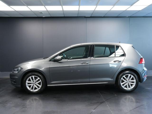 VOLKSWAGEN Golf usata, con Autoradio