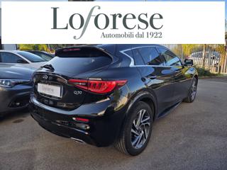 INFINITI Q30 usata, con Airbag laterali