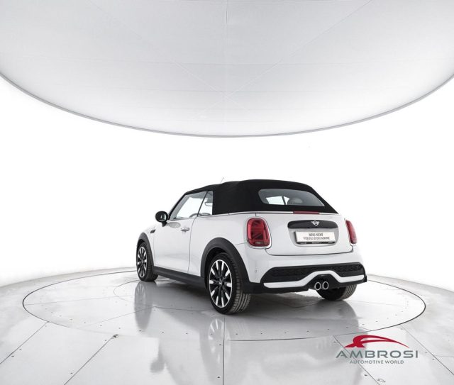 MINI Cabrio usata 3