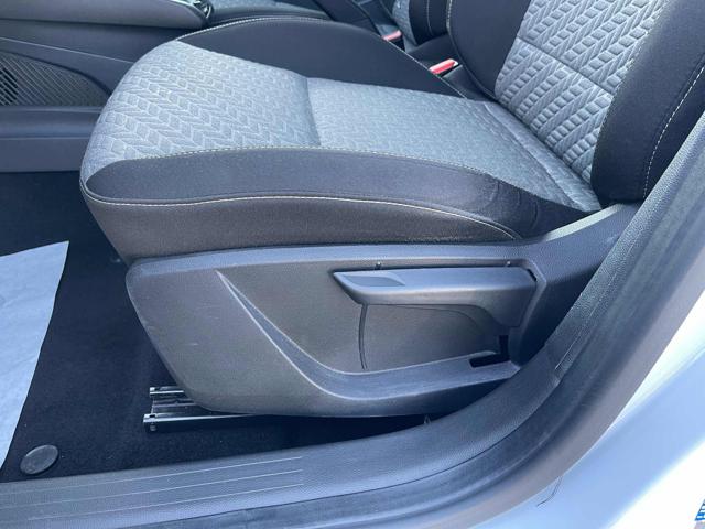 RENAULT Clio usata, con Autoradio digitale