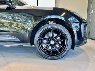 PORSCHE Macan usata, con Alzacristalli elettrici