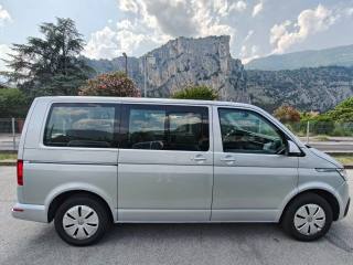 VOLKSWAGEN Caravelle usata, con Climatizzatore