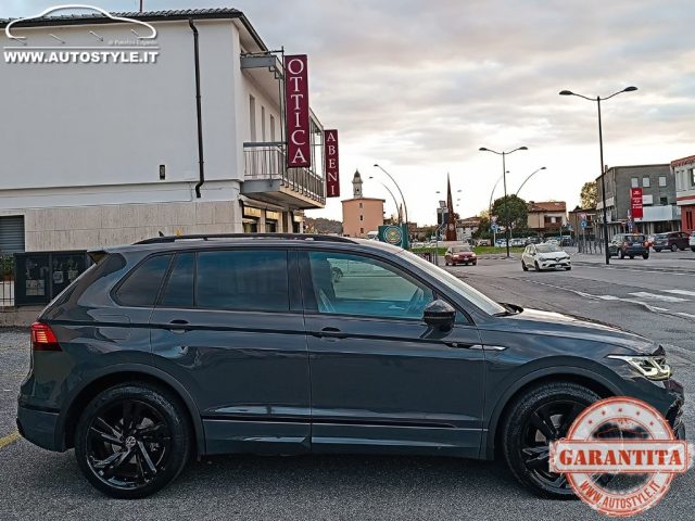 VOLKSWAGEN Tiguan usata, con Autoradio digitale
