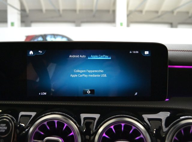 MERCEDES-BENZ CLA 200 usata, con Chiusura centralizzata
