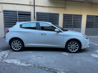 ALFA ROMEO Giulietta usata, con Airbag Passeggero