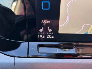 VOLKSWAGEN Golf usata, con Touch screen