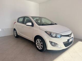 HYUNDAI i20 usata 1