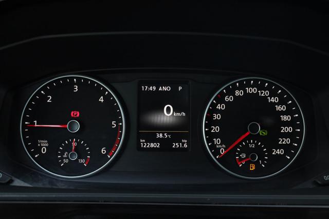 VOLKSWAGEN Multivan usata, con Park Distance Control