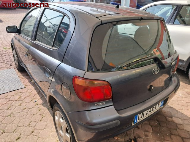 TOYOTA Yaris usata, con Airbag Passeggero
