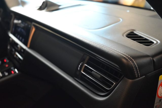 PORSCHE Macan usata 77