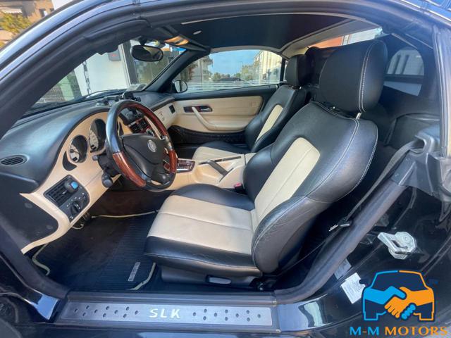 MERCEDES-BENZ SLK 200 usata, con Bracciolo