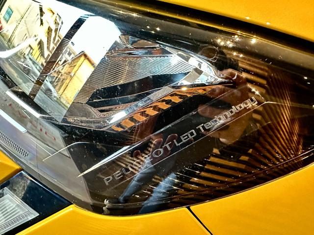 PEUGEOT 208 usata, con Vivavoce