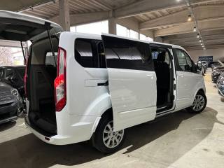 FORD Tourneo Custom usata, con Autoradio