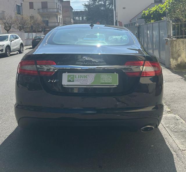 JAGUAR XF usata, con USB