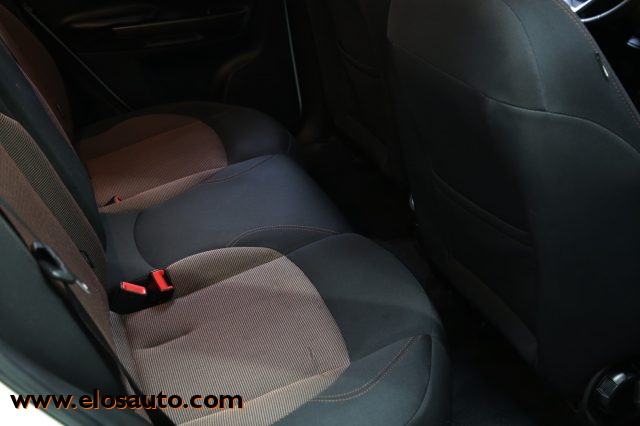 ALFA ROMEO Giulietta usata, con Autoradio