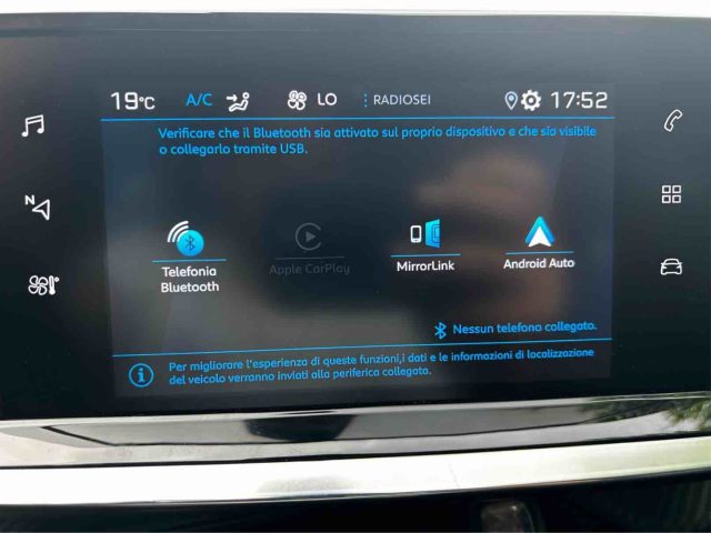PEUGEOT 208 usata, con Controllo automatico clima