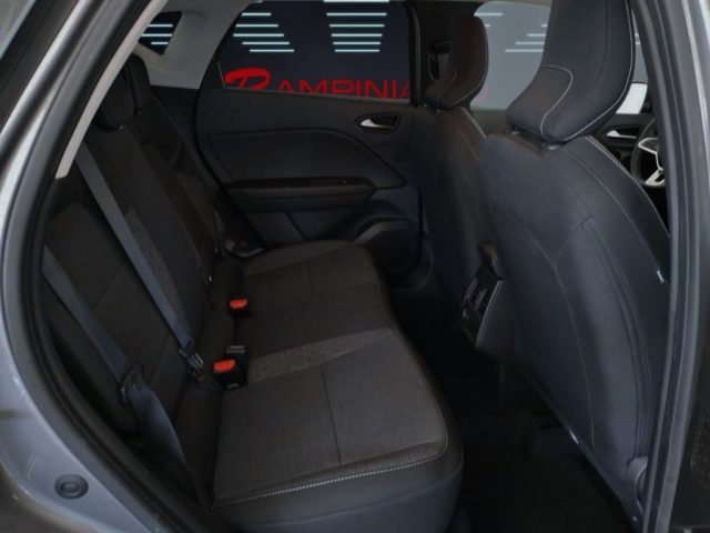 RENAULT Captur usata 17