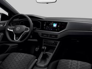 VOLKSWAGEN Taigo usata, con Autoradio