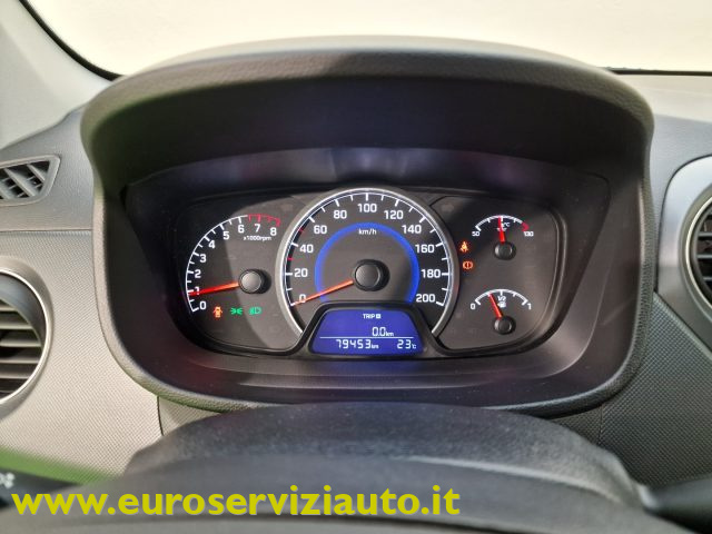 HYUNDAI i10 usata, con Luci diurne