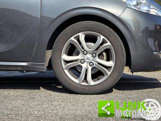 PEUGEOT 208 usata, con Interni in pelle