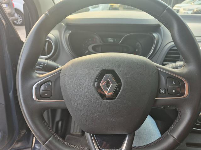 RENAULT Captur usata, con Autoradio