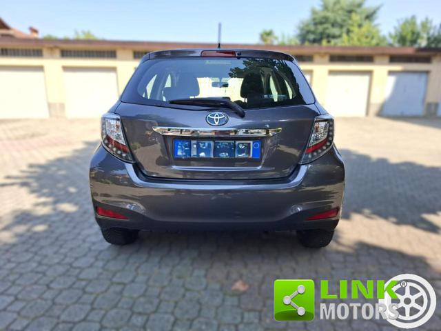 TOYOTA Yaris usata, con Sedile posteriore sdoppiato