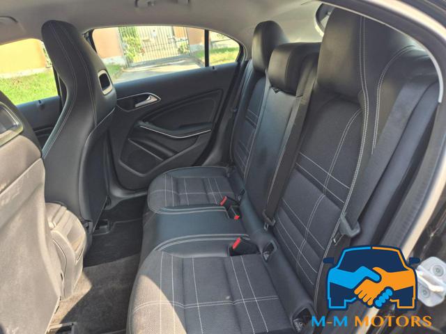 MERCEDES-BENZ A 200 usata, con Sedile posteriore sdoppiato