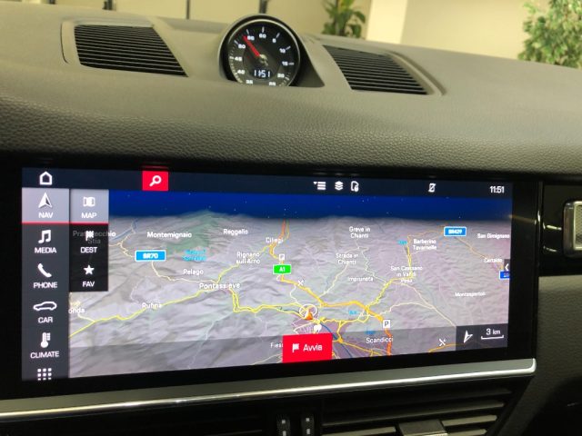 PORSCHE Cayenne usata, con Specchietti laterali elettrici