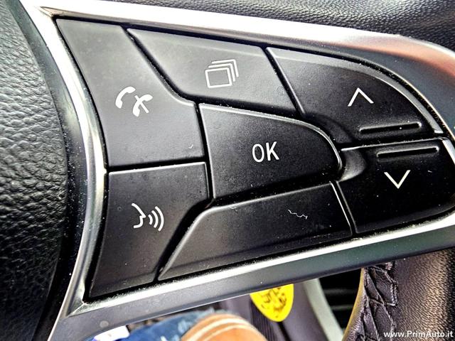 RENAULT Clio usata, con Volante in pelle