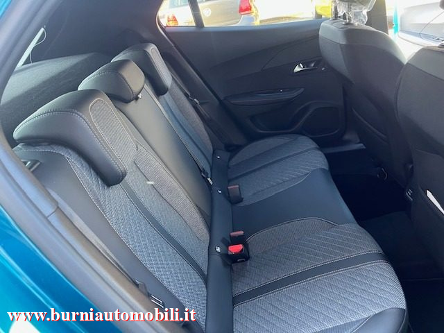 PEUGEOT 2008 usata, con Vetri oscurati