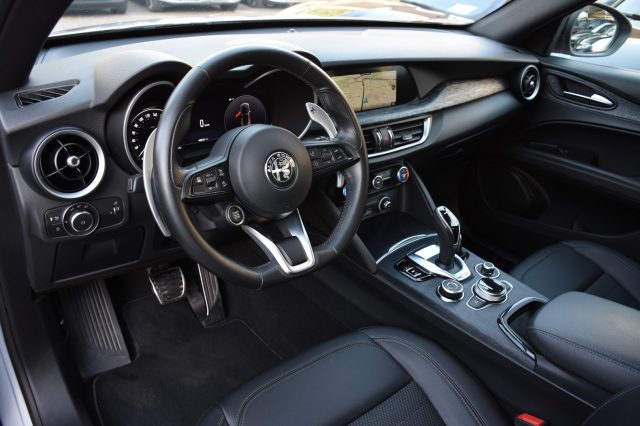 ALFA ROMEO Stelvio usata, con Alzacristalli elettrici
