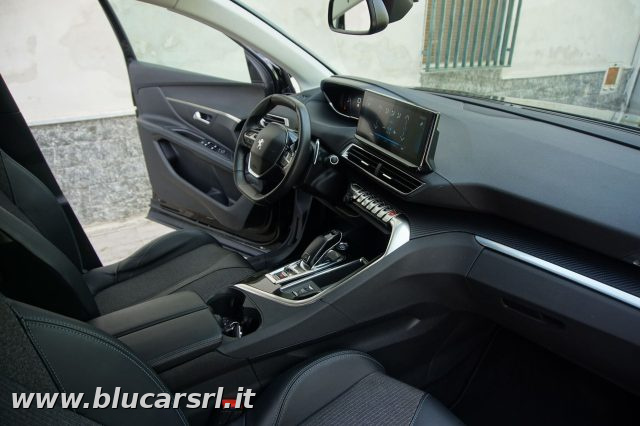 PEUGEOT 3008 usata 9