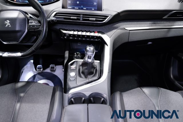 PEUGEOT 3008 usata, con Telecamera per parcheggio assistito