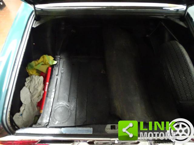 MERCEDES-BENZ 220 usata 19